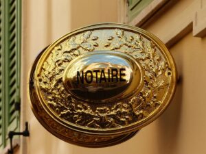 Quels critères considérer pour choisir un notaire à Caen ?